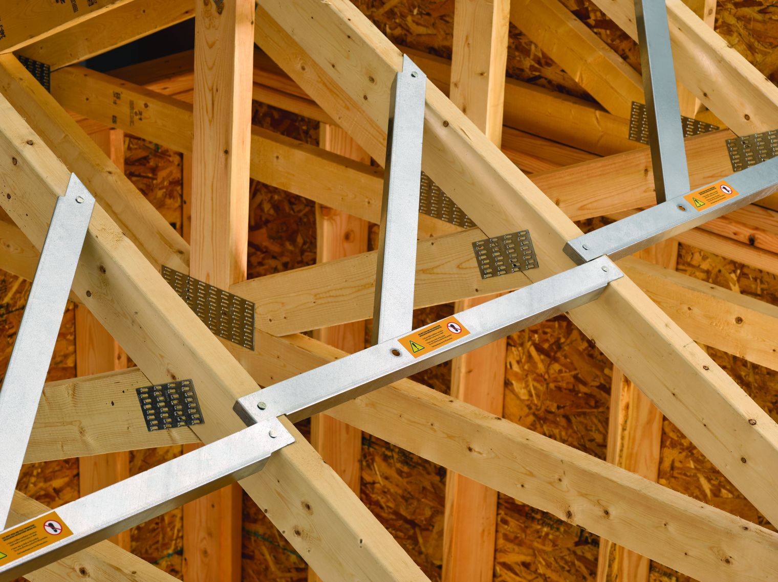 How To Properly Brace Roof Trusses | FastenMaster